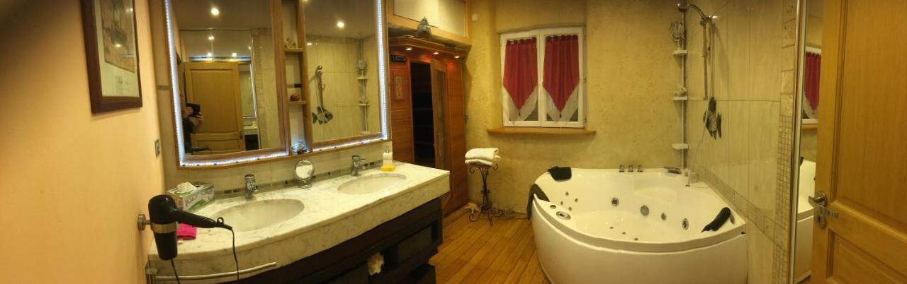 La Decouverte, Jacuzzi, Sauna, Et Terrasse Avec Vue Sur A La Campagne Entre Toulouse Et Auch Ferienhaus