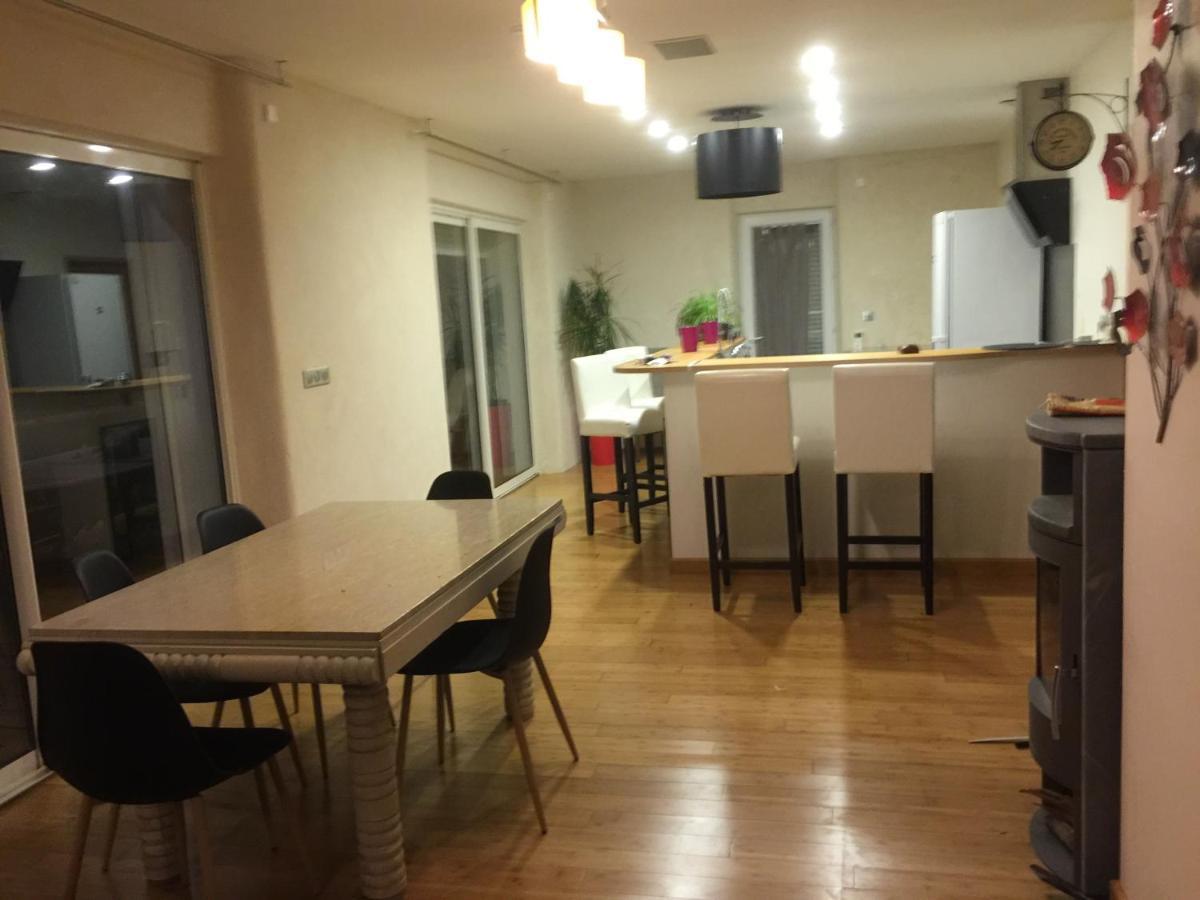 La Decouverte, Jacuzzi, Sauna, Et Terrasse Avec Vue Sur A La Campagne Entre Toulouse Et Auch Catonvielle