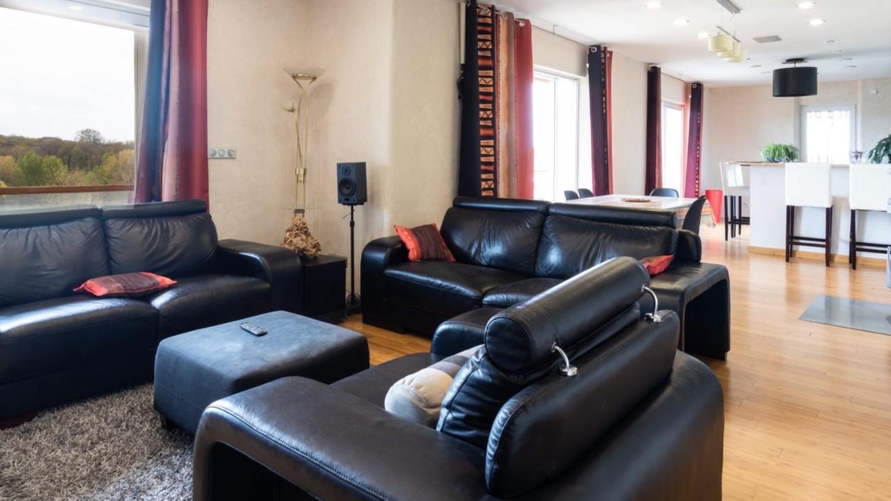 La Decouverte, Jacuzzi, Sauna, Et Terrasse Avec Vue Sur A La Campagne Entre Toulouse Et Auch Catonvielle