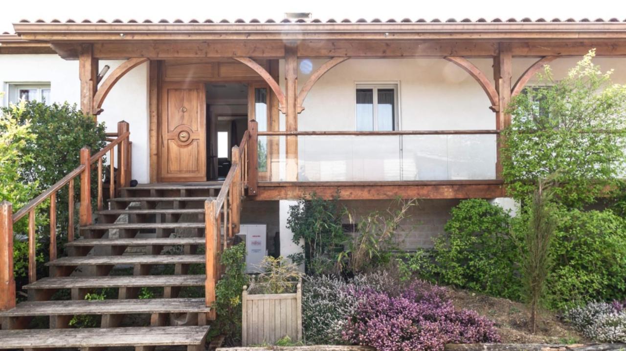 La Decouverte, Jacuzzi, Sauna, Et Terrasse Avec Vue Sur A La Campagne Entre Toulouse Et Auch Holiday home *