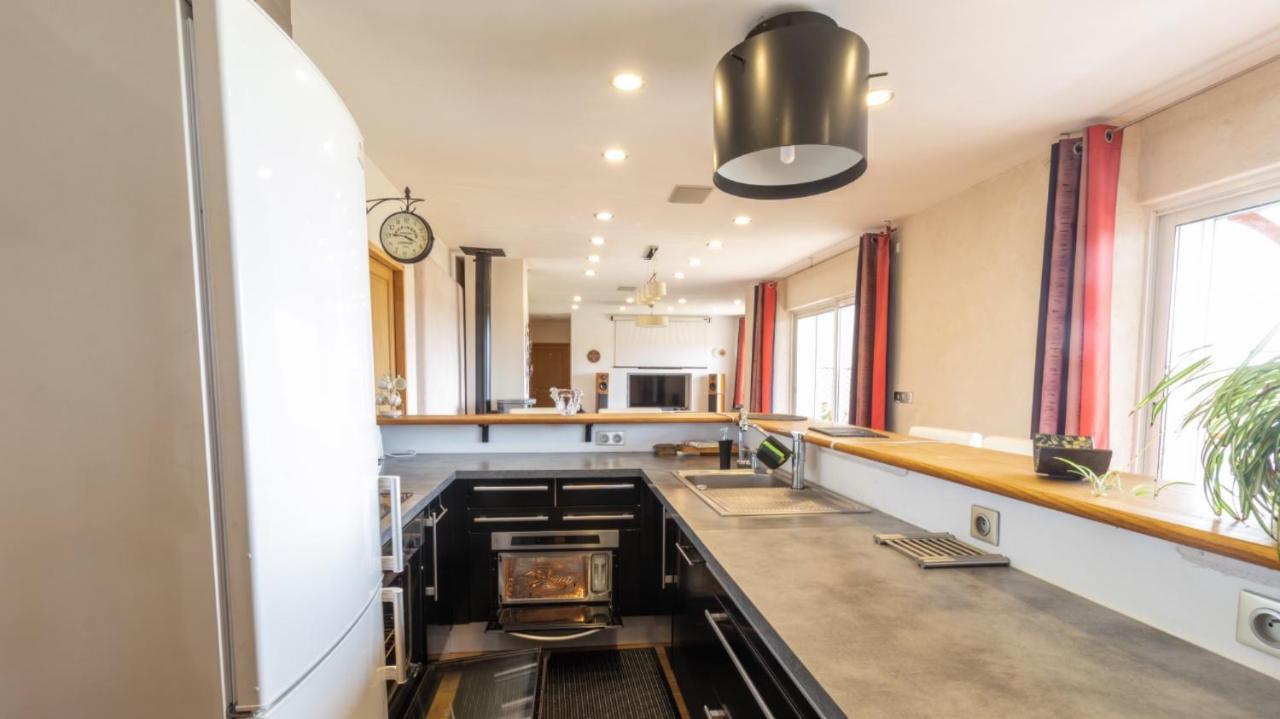 La Decouverte, Jacuzzi, Sauna, Et Terrasse Avec Vue Sur A La Campagne Entre Toulouse Et Auch *